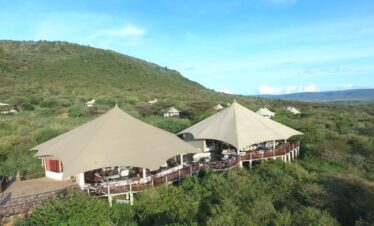 Emayian Luxury Camp