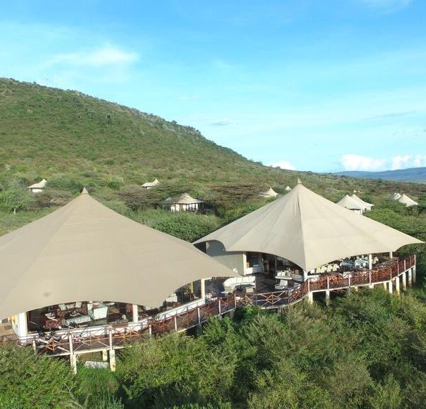 Emayian Luxury Camp