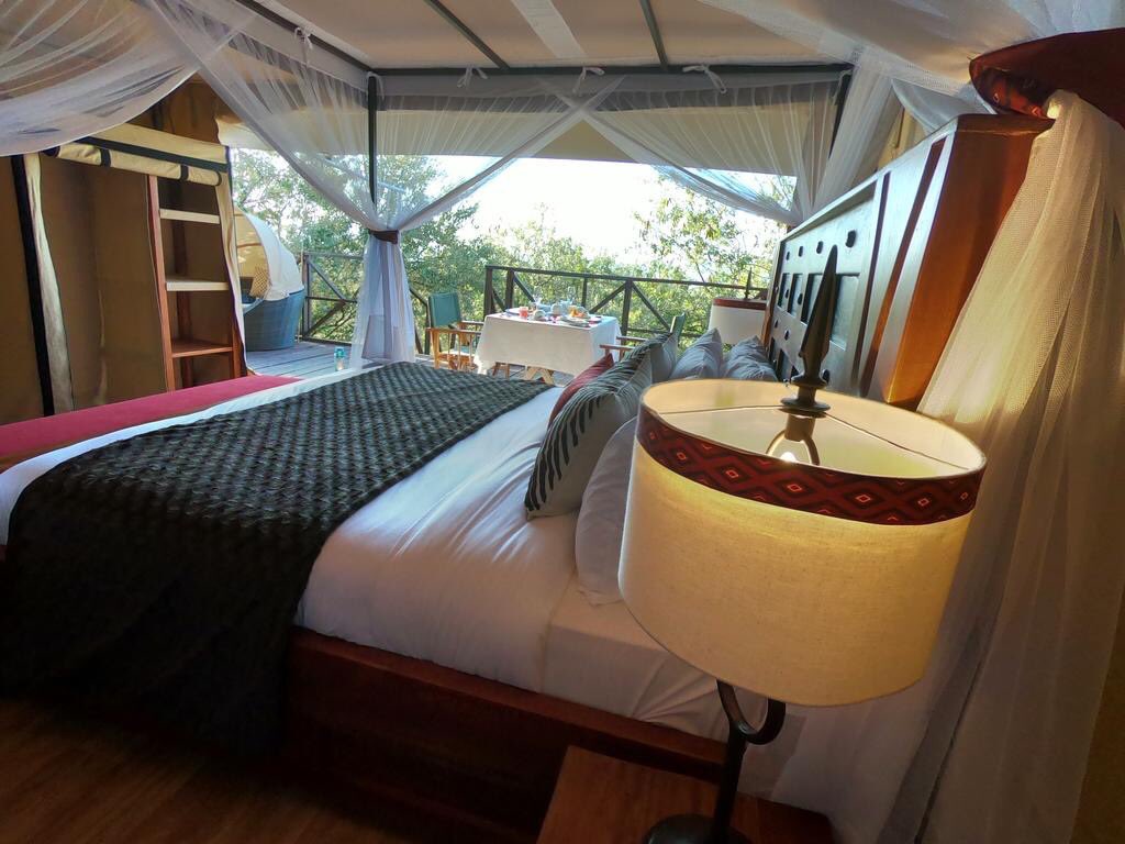Emayian Luxury Camp