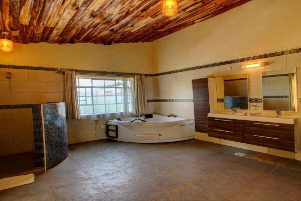 Naivasha Kongoni Lodge