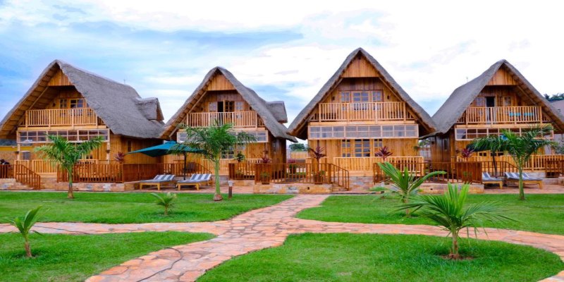 Pelican Lodge