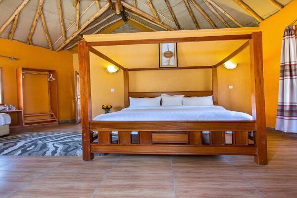 Sirville Lake Elementaita Lodge