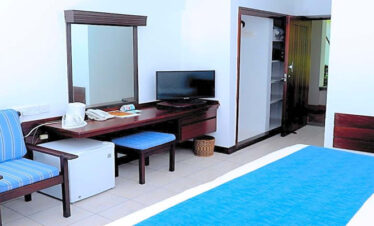 3 Days Voyager Beach Resort SGR Package