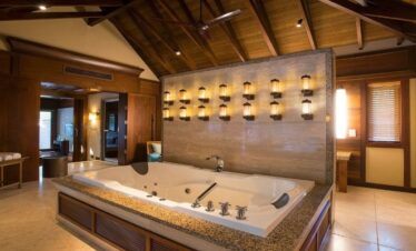 4 Days Constance Ephelia Mahe Seychelles Package